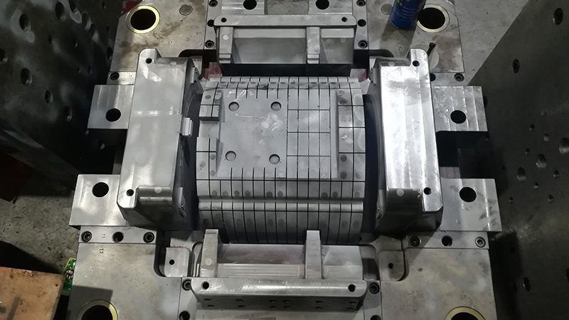 广东拉伸模具报价：如何精准评估成本与价值